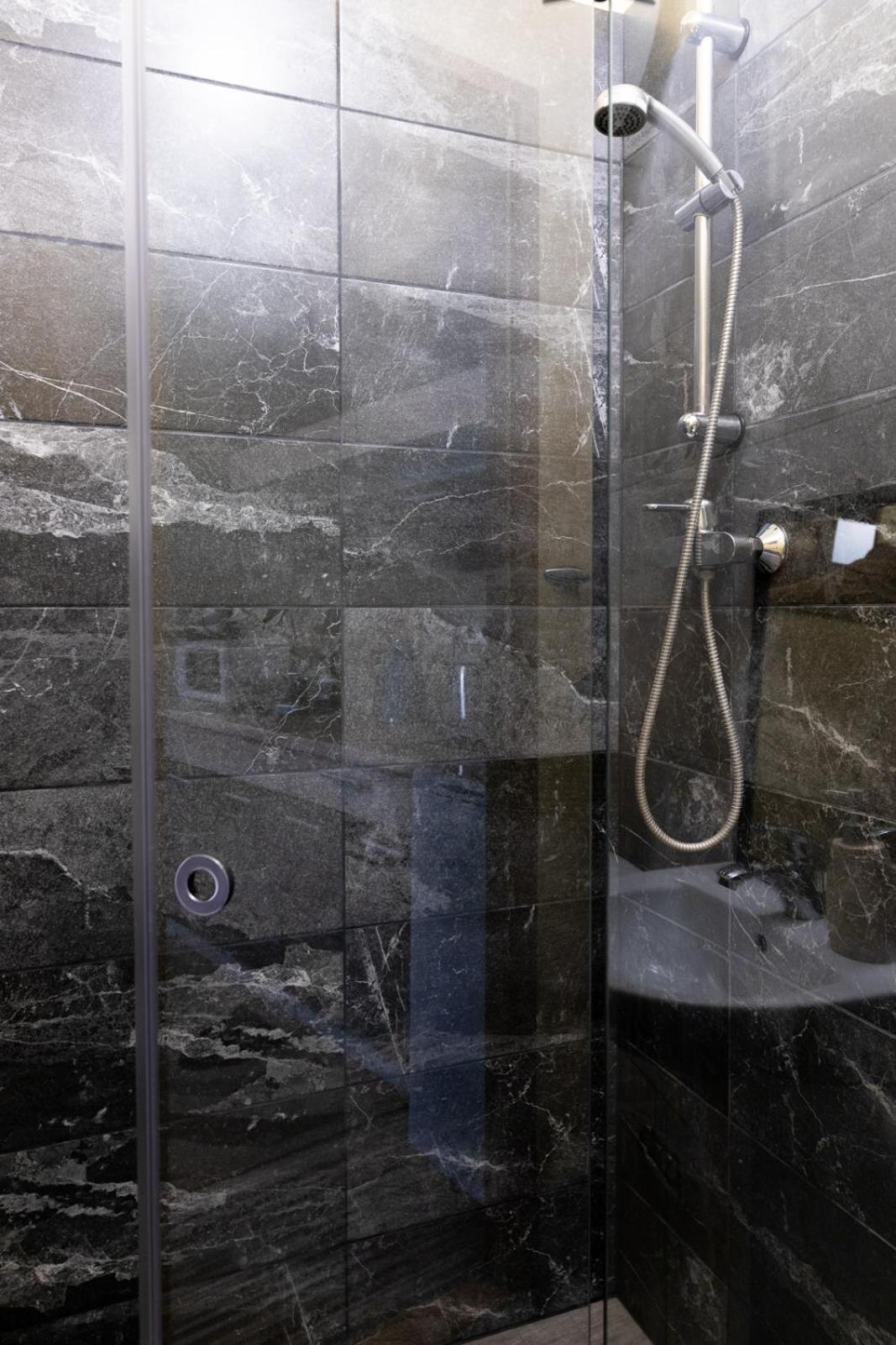 Quiet Romantic Studio Plus Parking, Tartu Home Luaran gambar
